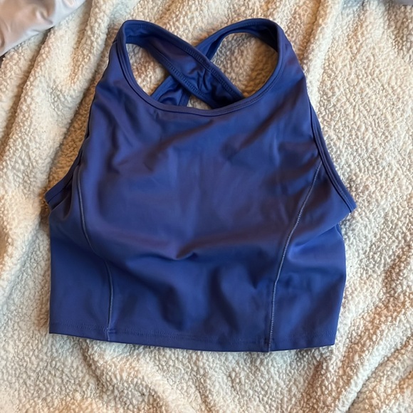 Workout top bundle - Picture 5 of 7